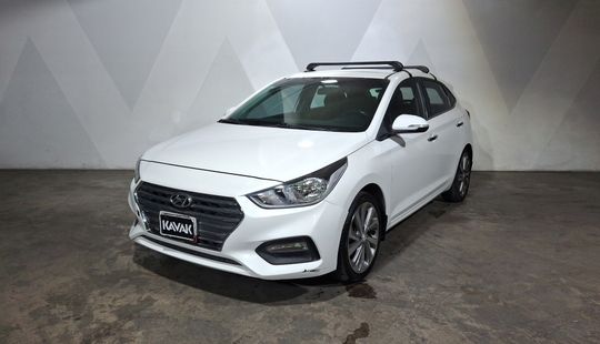Hyundai • Accent