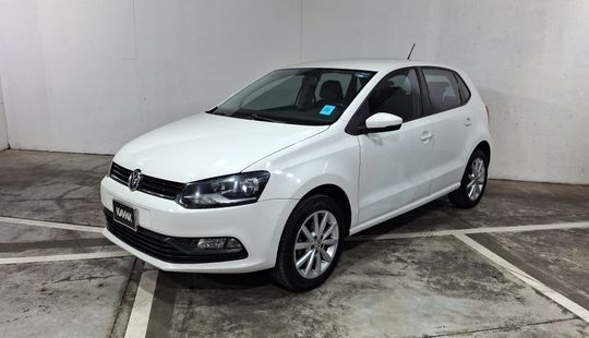 Volkswagen • Polo