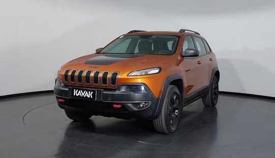 Jeep • Cherokee