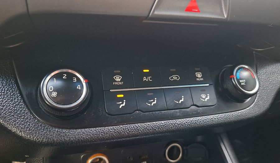 Kia Sportage 2.0 LX AUTO AC DAB Suv 2015