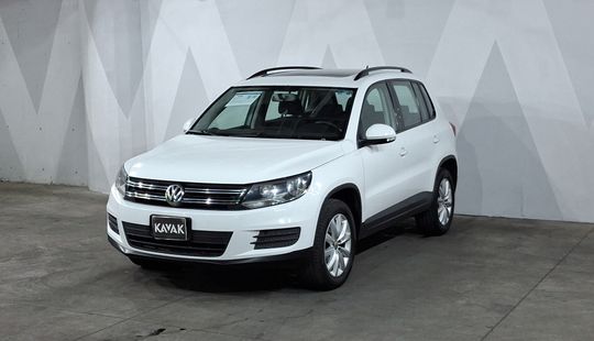 Volkswagen • Tiguan