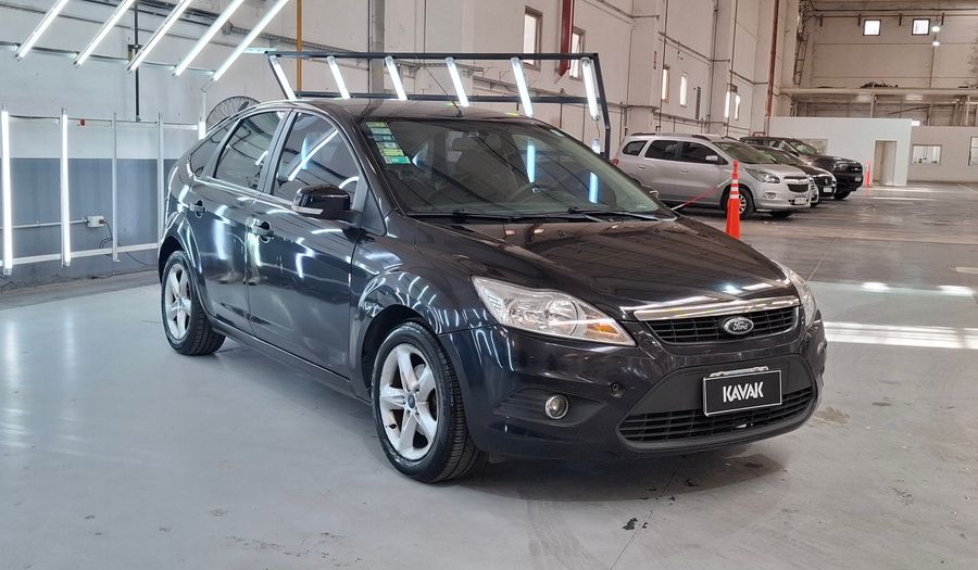 Ford Focus Ii 1.6 TREND Hatchback 2012