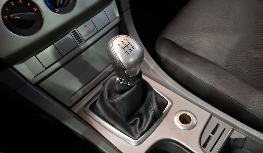 Ford Focus Ii 1.6 TREND Hatchback 2012
