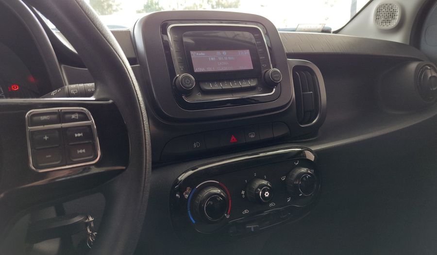 Fiat Mobi 1.0 EASY Hatchback 2020