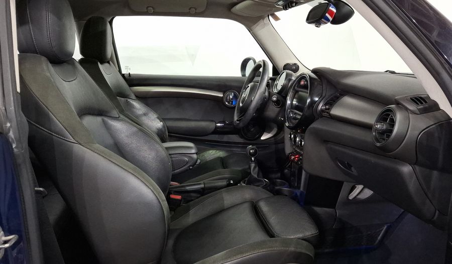 Mini Cooper 1.5 COOPER PEPPER Hatchback 2015