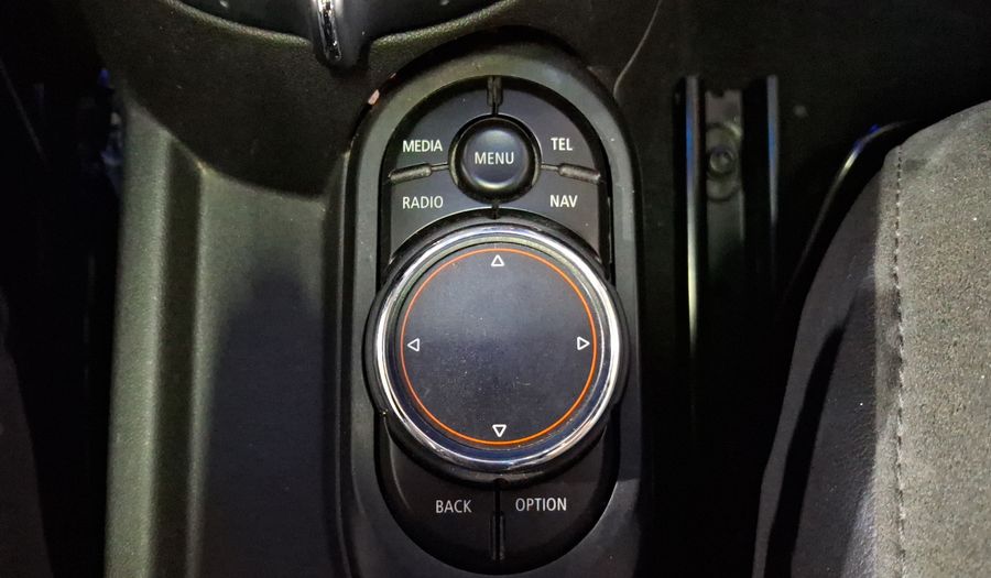 Mini Cooper 1.5 COOPER PEPPER Hatchback 2015