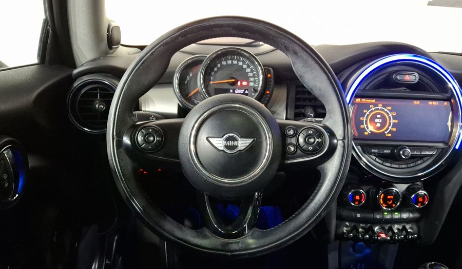 Mini Cooper 1.5 COOPER PEPPER Hatchback 2015