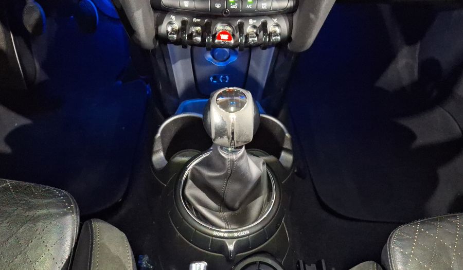 Mini Cooper 1.5 COOPER PEPPER Hatchback 2015