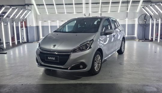 Peugeot • 208