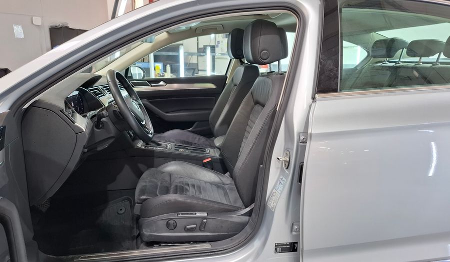 Volkswagen Passat 2.0 TSI DSG HIGHLINE Sedan 2018