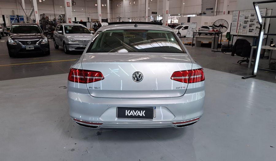 Volkswagen Passat 2.0 TSI DSG HIGHLINE Sedan 2018
