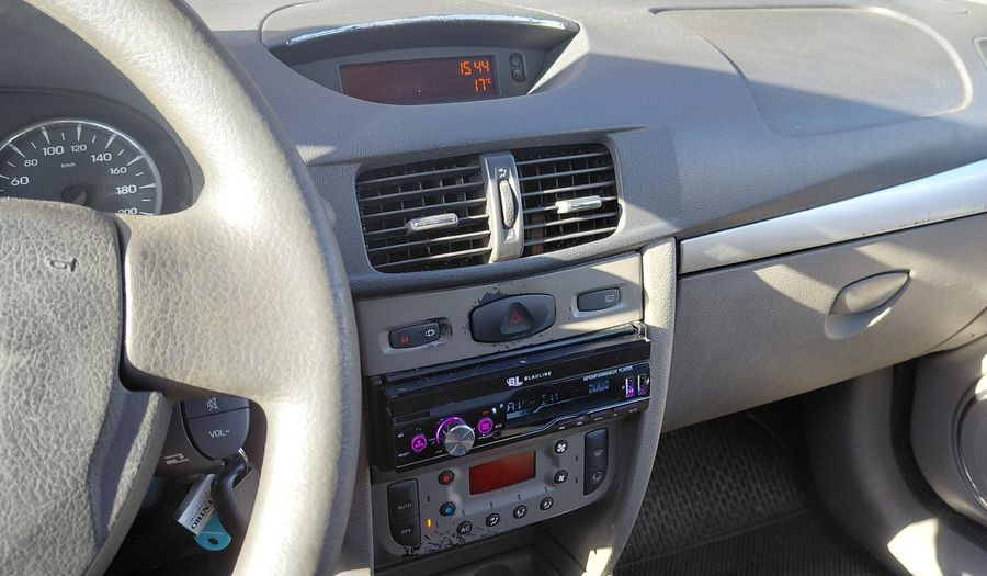 Renault Symbol 1.6 EXPRESSION PACK II Sedan 2013