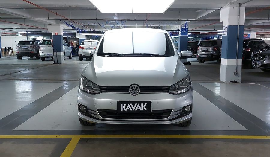 Volkswagen Fox 1.6 MSI TOTAL FLEX COMFORTLINE Hatchback 2015
