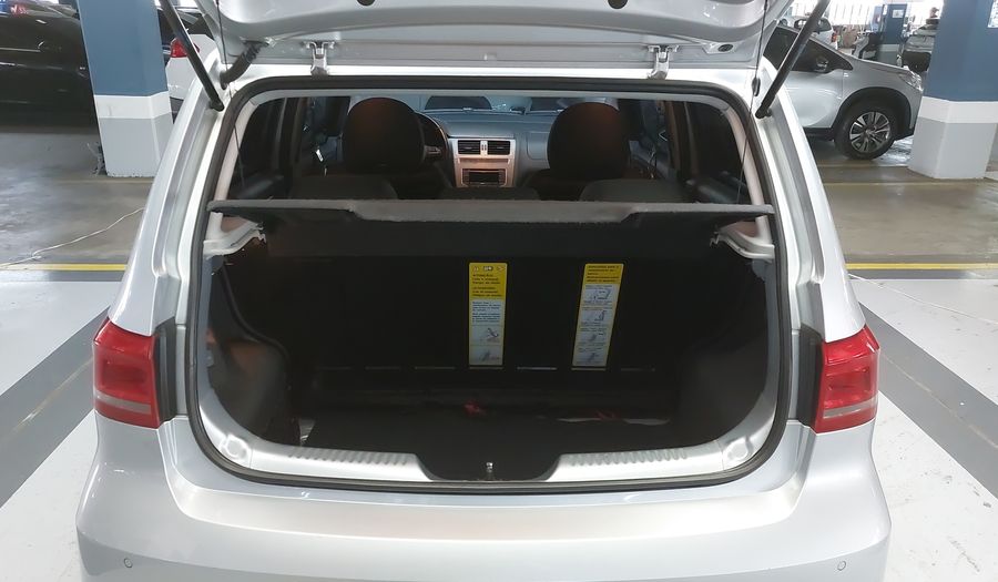 Volkswagen Fox 1.6 MSI TOTAL FLEX COMFORTLINE Hatchback 2015