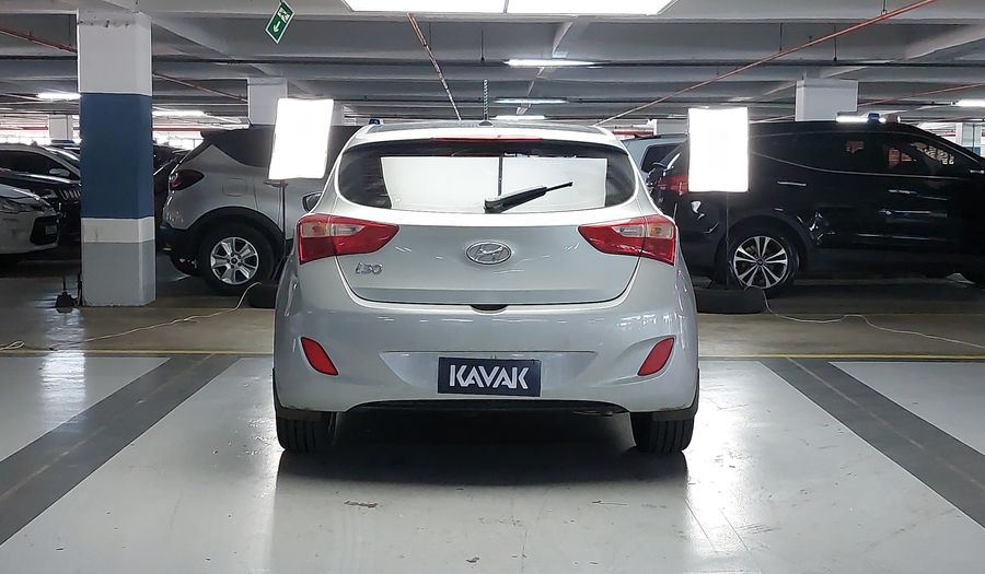 Hyundai I30 1.8 16V MPI AUTO BASICO+TETO Hatchback 2016
