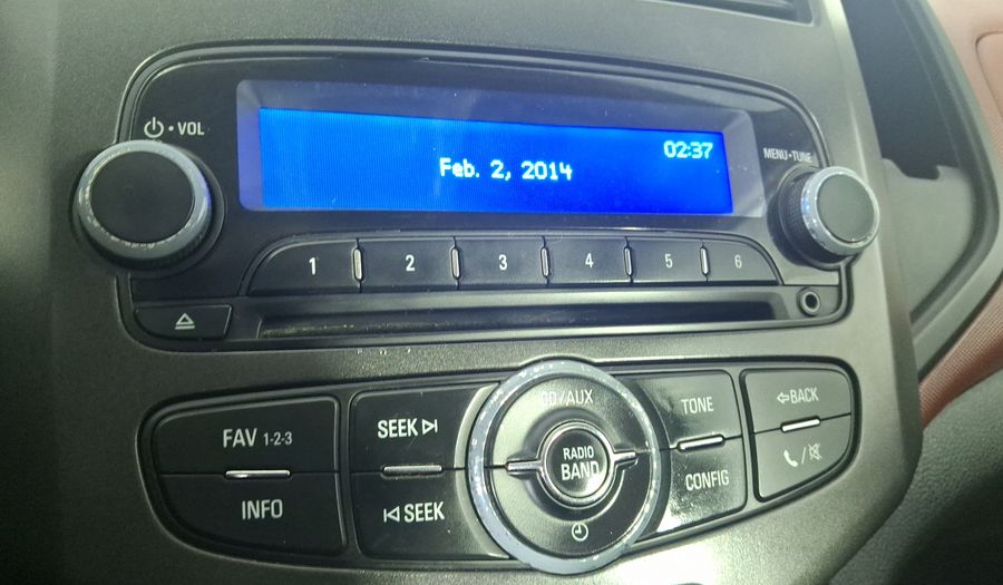 Chevrolet Sonic 1.6 MT J LT Hatchback 2016