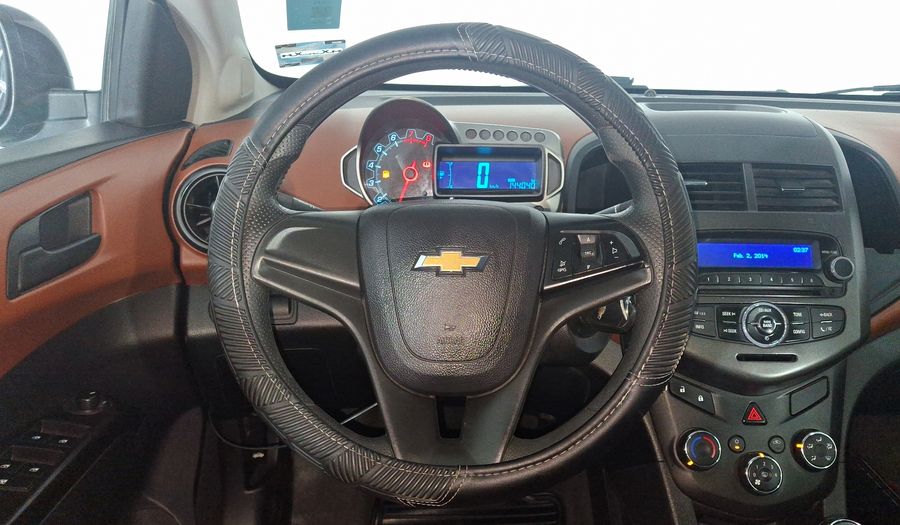 Chevrolet Sonic 1.6 MT J LT Hatchback 2016