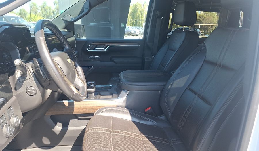 Chevrolet Silverado 3.0TD AUTO HIGH COUNTRY DC 4WD Pickup 2023