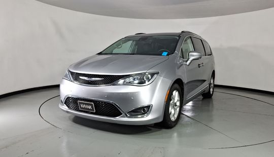 Chrysler • Pacifica