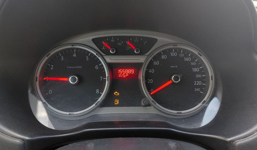 Volkswagen Voyage 1.6 COMFORTLINE Sedan 2011