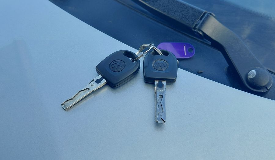 Volkswagen Voyage 1.6 COMFORTLINE Sedan 2011