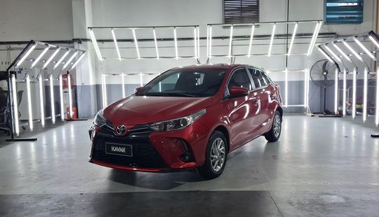 Toyota • Yaris