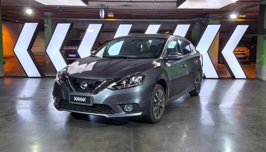 Nissan • Sentra