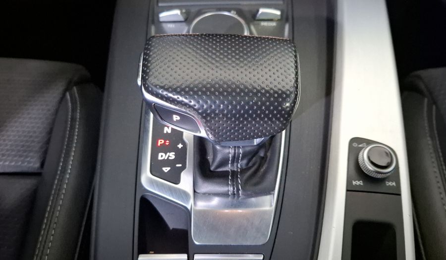 Audi A4 2.0 TFSI S LINE S-TRONIC Sedan 2017