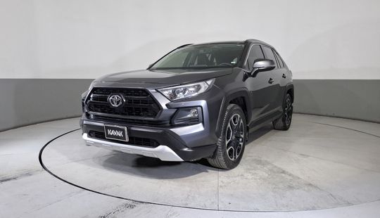 Toyota • RAV4