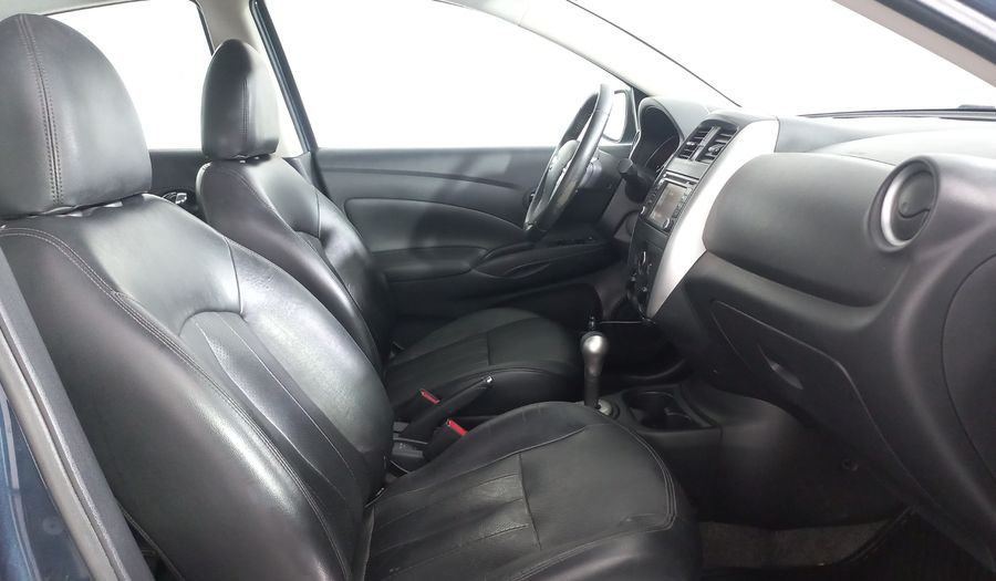 Nissan Versa 1.6 EXCLUSIVE TA AC Sedan 2015