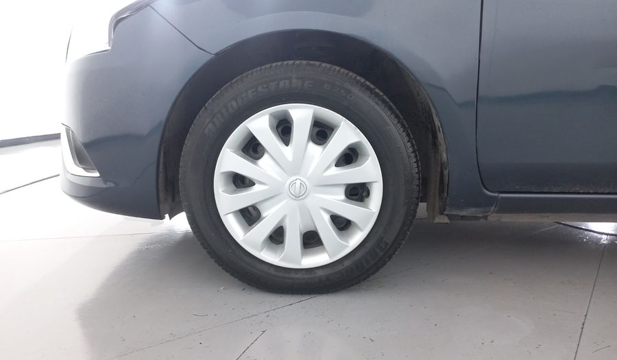 Nissan Versa 1.6 EXCLUSIVE TA AC Sedan 2015