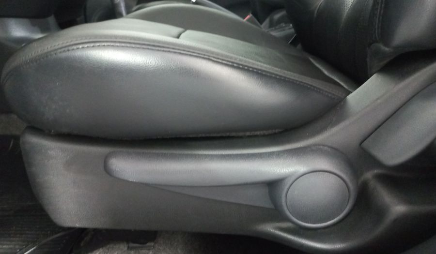 Nissan Versa 1.6 EXCLUSIVE TA AC Sedan 2015