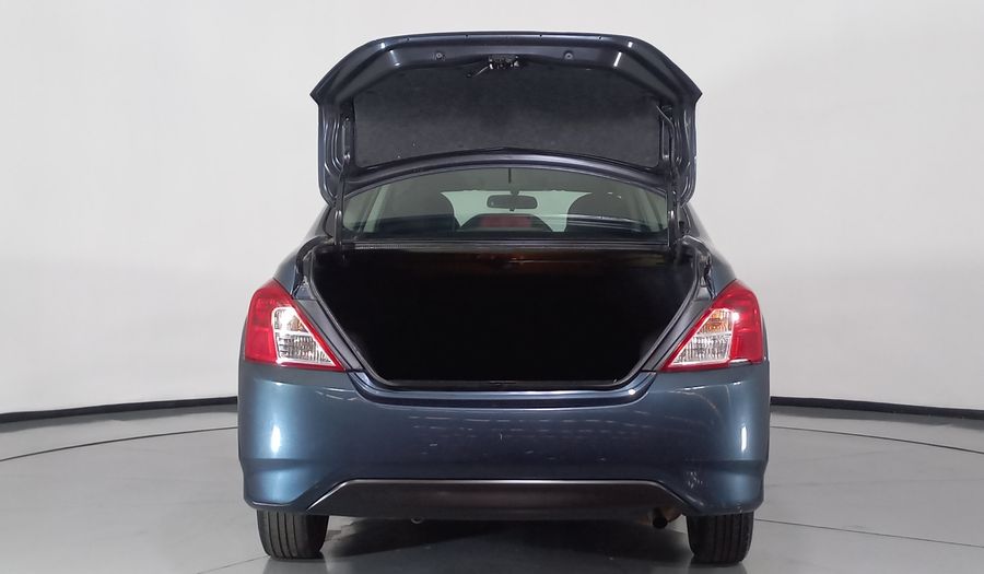 Nissan Versa 1.6 EXCLUSIVE TA AC Sedan 2015