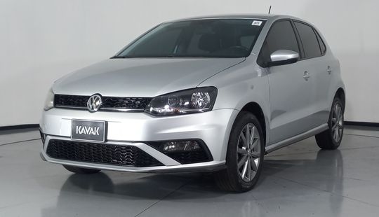 Volkswagen • Polo