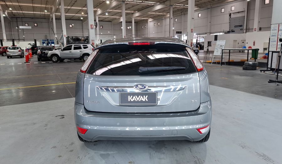 Ford Focus Ii 2.0 GHIA AUTO Hatchback 2013