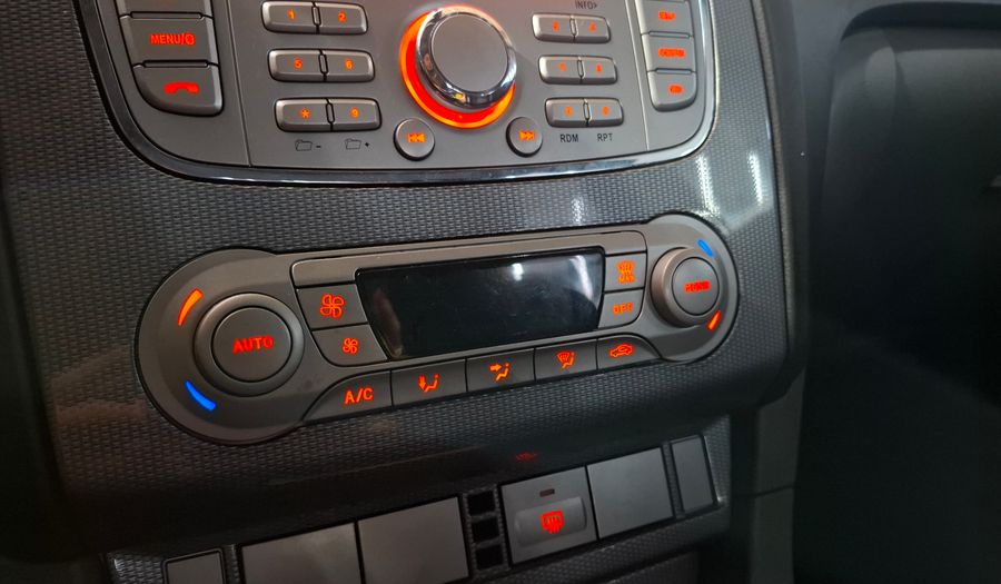 Ford Focus Ii 2.0 GHIA AUTO Hatchback 2013