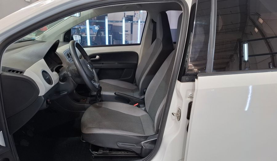 Volkswagen Up 1.0 MOVE UP Hatchback 2015