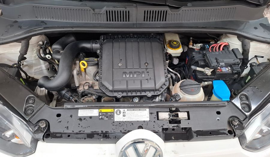 Volkswagen Up 1.0 MOVE UP Hatchback 2015