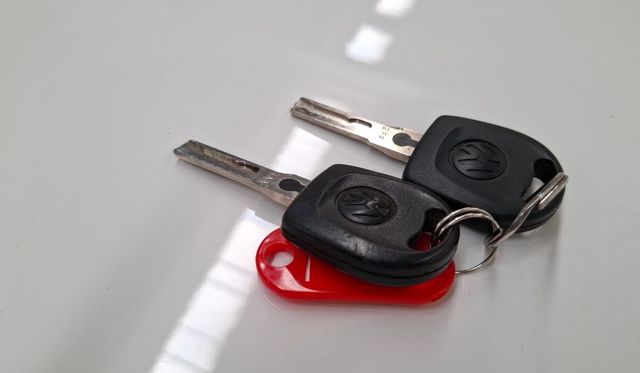 Volkswagen Up 1.0 MOVE UP Hatchback 2015