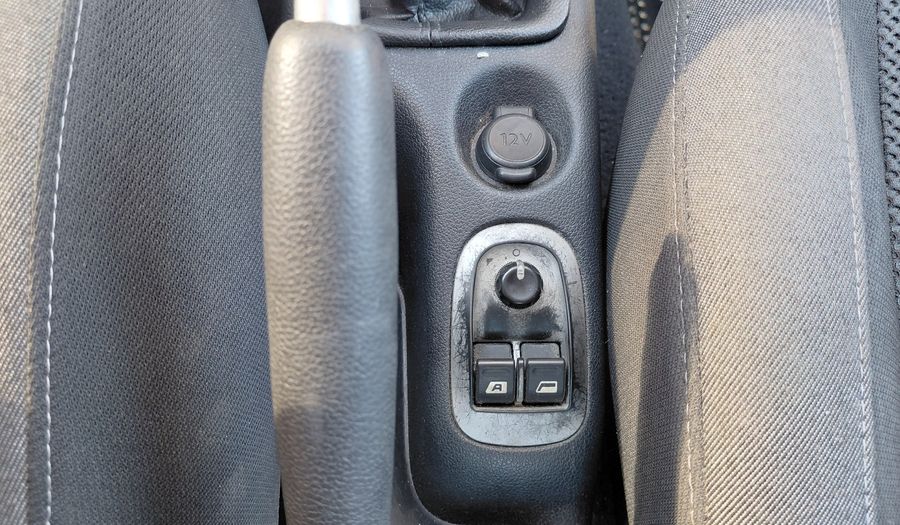Peugeot 207 1.4 HDI FELINE COMPACT Hatchback 2012