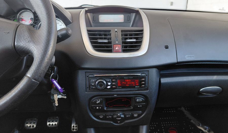 Peugeot 207 1.4 HDI FELINE COMPACT Hatchback 2012