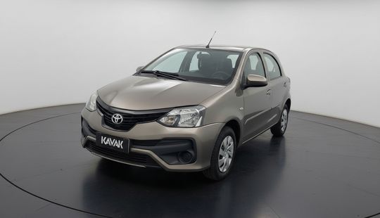 Toyota • Etios