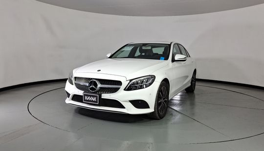 Mercedes Benz • Clase C
