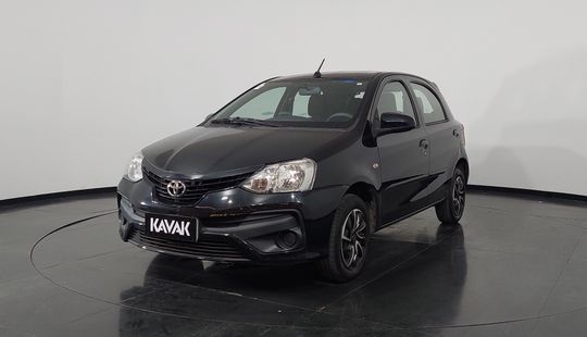 Toyota • Etios