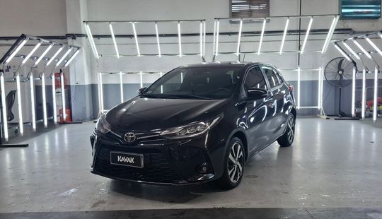 Toyota • Yaris