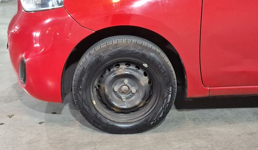 Nissan March 1.6 SENSE AT Hatchback 2015