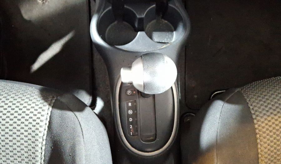 Nissan March 1.6 SENSE AT Hatchback 2015