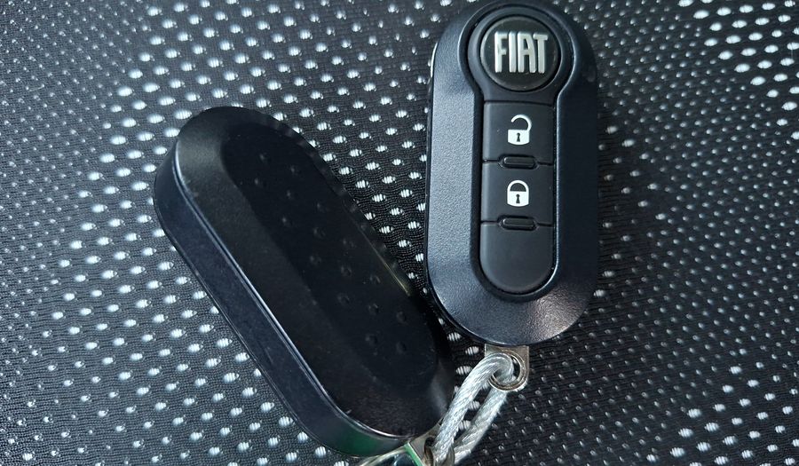 Fiat Mobi 1.0 LIKE Hatchback 2023