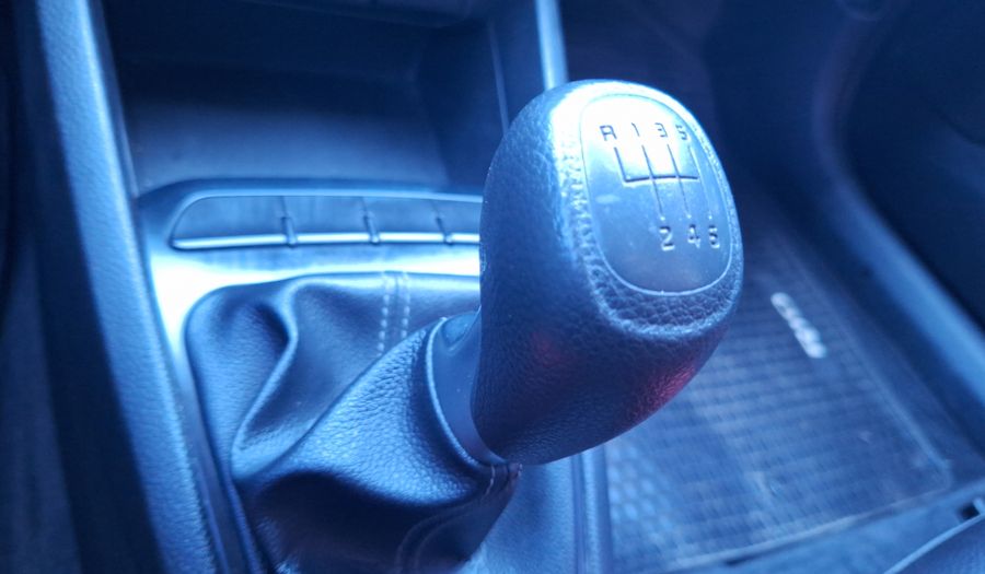 Kia Rio 4 1.4 LX AC ABS Sedan 2019