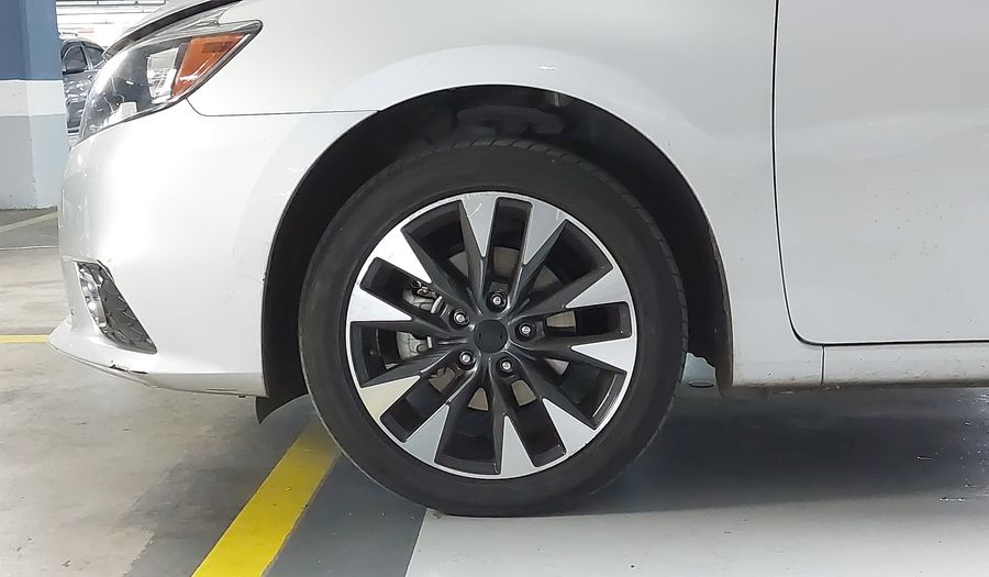 Nissan Sentra 2.0 SL CVT Sedan 2019